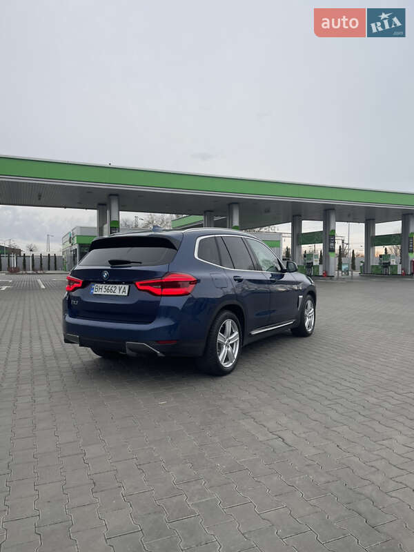 Внедорожник / Кроссовер BMW iX3 2021 в Одессе