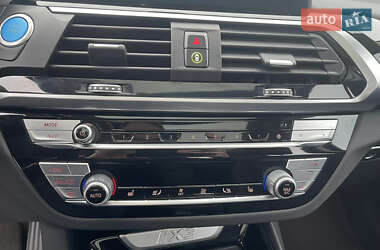Внедорожник / Кроссовер BMW iX3 2021 в 