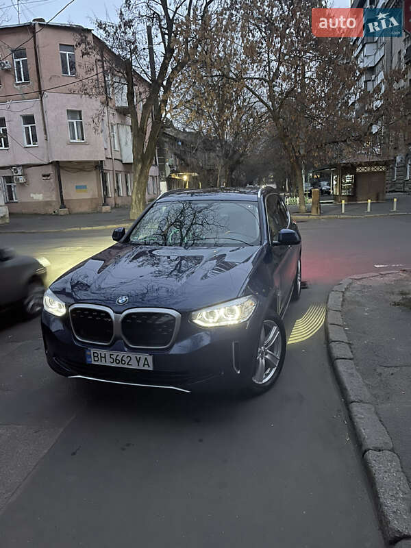 Внедорожник / Кроссовер BMW iX3 2021 в Одессе