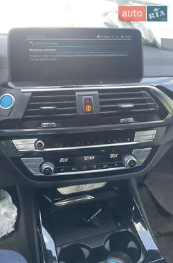 Внедорожник / Кроссовер BMW iX3 2021 в 