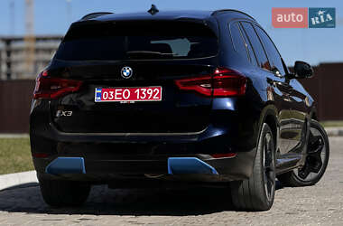Позашляховик / Кросовер BMW iX3 2021 в 