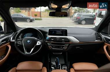 Позашляховик / Кросовер BMW iX3 2021 в 