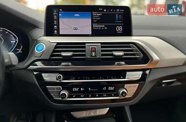 Позашляховик / Кросовер BMW iX3 2021 в 