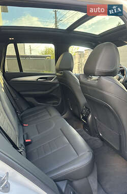 Внедорожник / Кроссовер BMW iX3 2021 в 