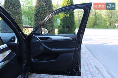 Позашляховик / Кросовер BMW iX3 2021 в 