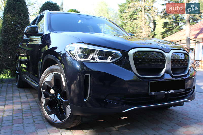 Внедорожник / Кроссовер BMW iX3 2021 в Трускавце