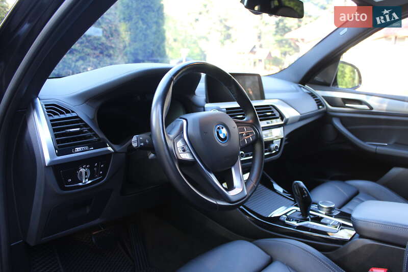 Внедорожник / Кроссовер BMW iX3 2021 в Трускавце