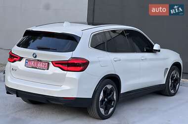 Внедорожник / Кроссовер BMW iX3 2020 в 