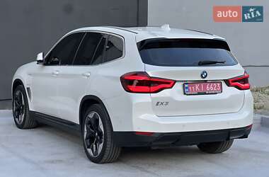 Внедорожник / Кроссовер BMW iX3 2020 в 