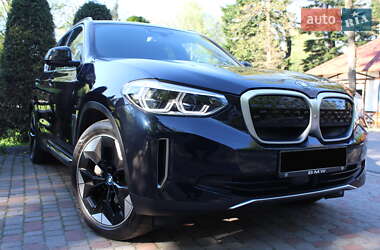 Внедорожник / Кроссовер BMW iX3 2021 в 