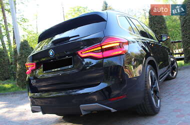 Внедорожник / Кроссовер BMW iX3 2021 в 