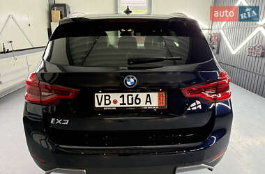 Внедорожник / Кроссовер BMW iX3 2021 в 