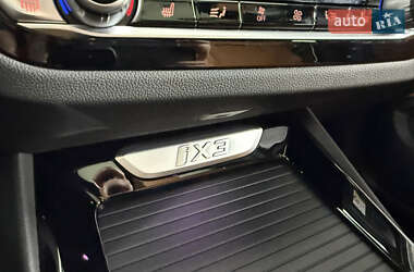 Внедорожник / Кроссовер BMW iX3 2021 в 