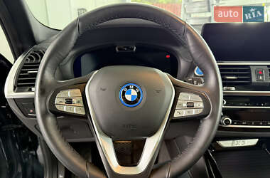 Внедорожник / Кроссовер BMW iX3 2021 в 