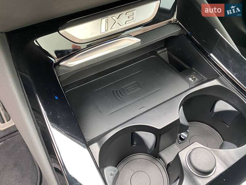 Внедорожник / Кроссовер BMW iX3 2023 в Львове