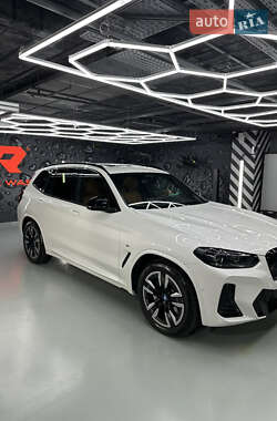 Внедорожник / Кроссовер BMW iX3 2022 в 