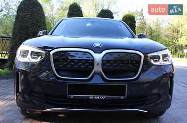 Позашляховик / Кросовер BMW iX3 2021 в 