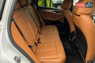 Внедорожник / Кроссовер BMW iX3 2021 в 
