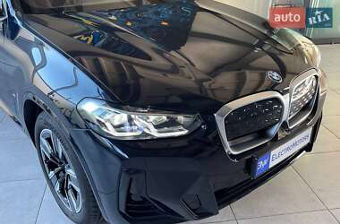Внедорожник / Кроссовер BMW iX3 2022 в 