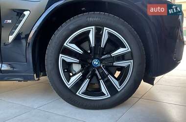 Внедорожник / Кроссовер BMW iX3 2022 в 