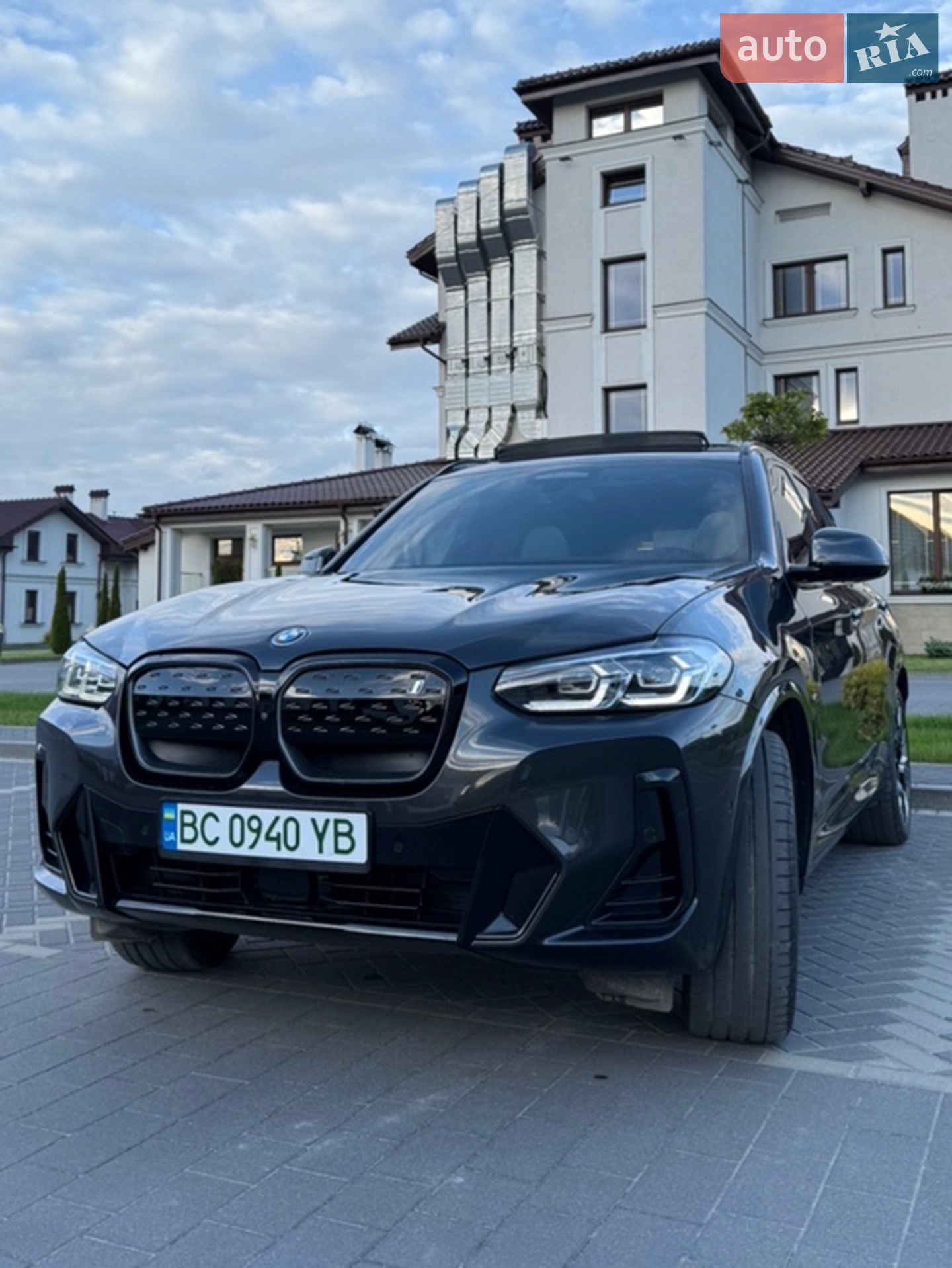 2022 BMW iX3 - мініатюра 2