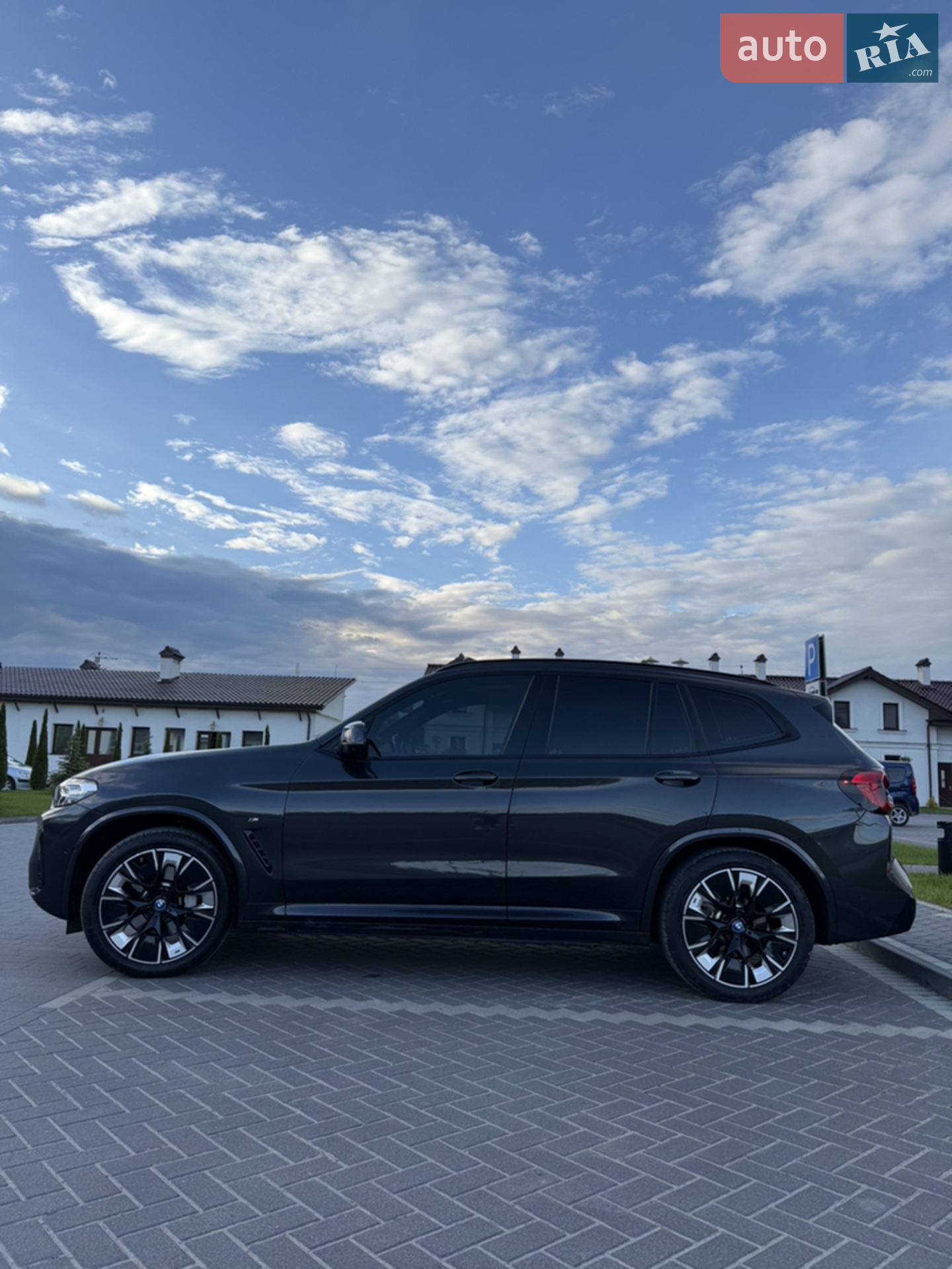 2022 BMW iX3 - мініатюра 7