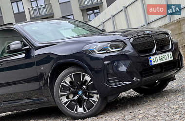 Внедорожник / Кроссовер BMW iX3 2023 в 