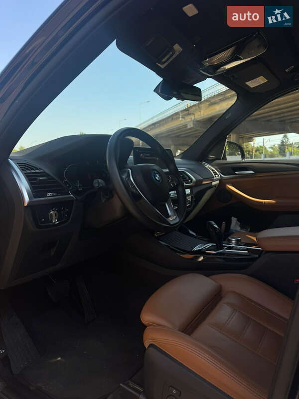 Внедорожник / Кроссовер BMW iX3 2021 в Львове