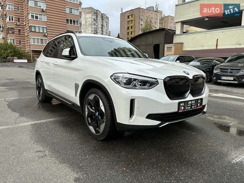 Позашляховик / Кросовер BMW iX3 2021 в Києві
