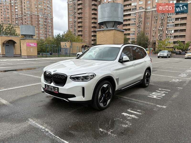 Позашляховик / Кросовер BMW iX3 2021 в Києві