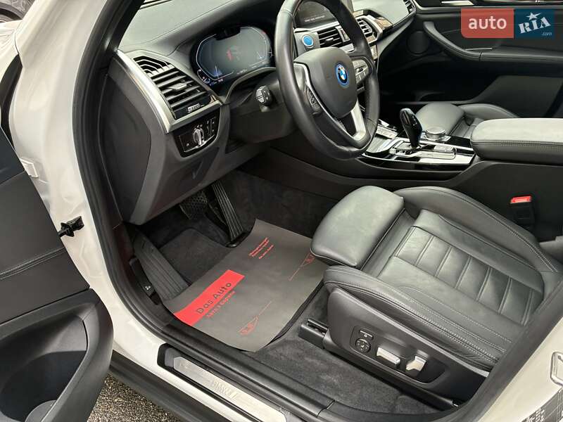 Позашляховик / Кросовер BMW iX3 2021 в Києві