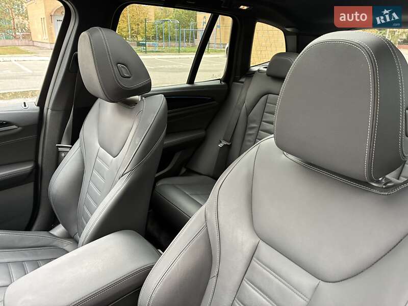 Позашляховик / Кросовер BMW iX3 2021 в Києві