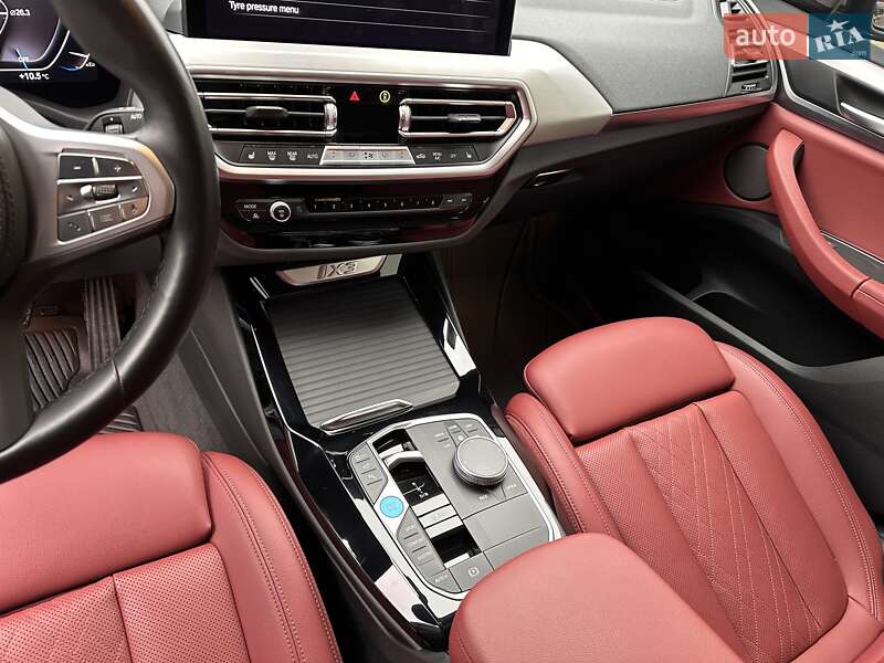 Внедорожник / Кроссовер BMW iX3 2023 в Одессе фото 13 Внедорожник / Кроссовер BMW iX3 2023 в Одессе