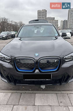 Внедорожник / Кроссовер BMW iX3 2022 в Киеве