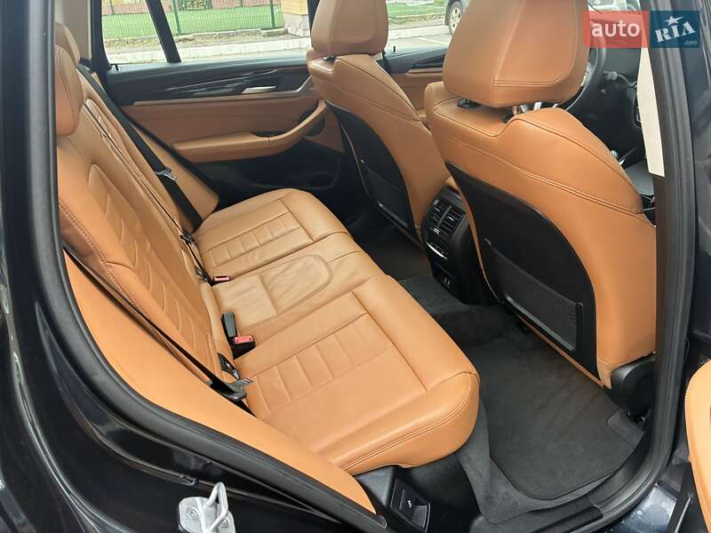 Внедорожник / Кроссовер BMW iX3 2021 в Киеве