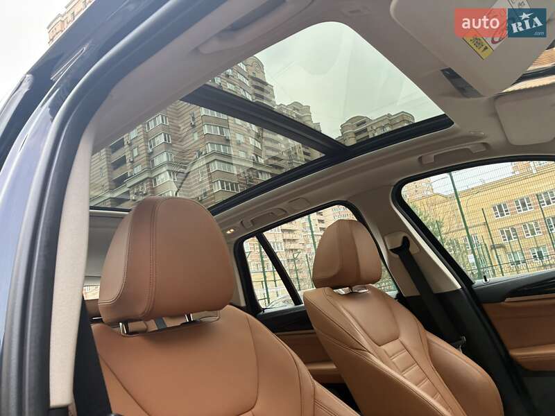 Внедорожник / Кроссовер BMW iX3 2021 в Киеве