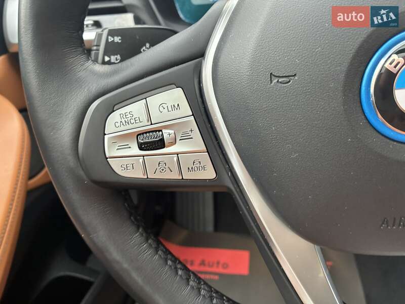 Внедорожник / Кроссовер BMW iX3 2021 в Киеве