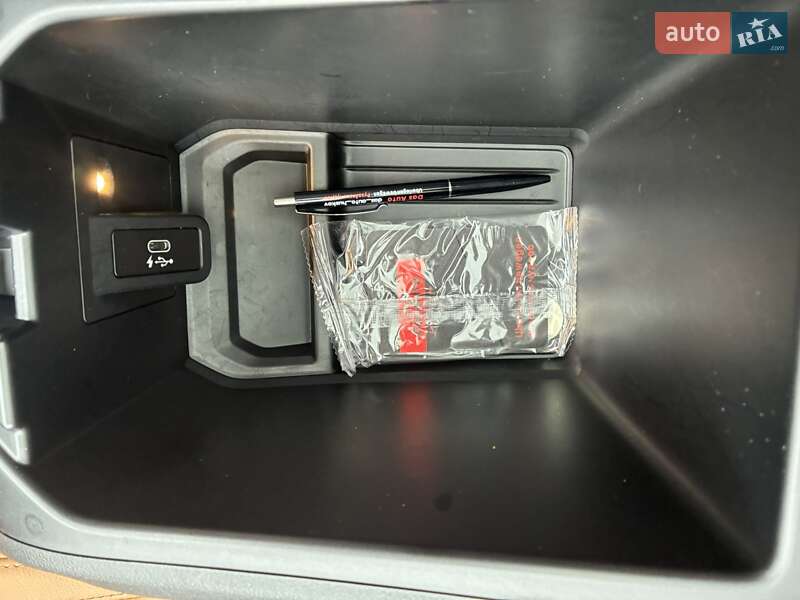 Внедорожник / Кроссовер BMW iX3 2021 в Киеве