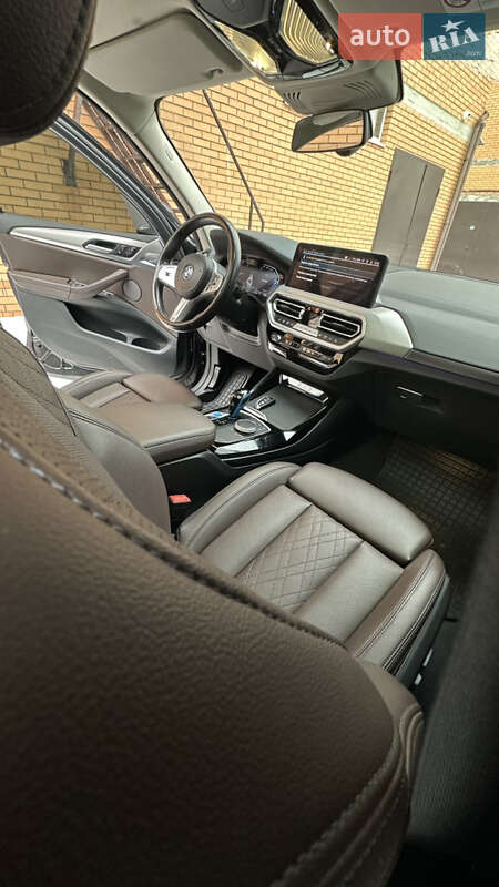Внедорожник / Кроссовер BMW iX3 2022 в Киеве