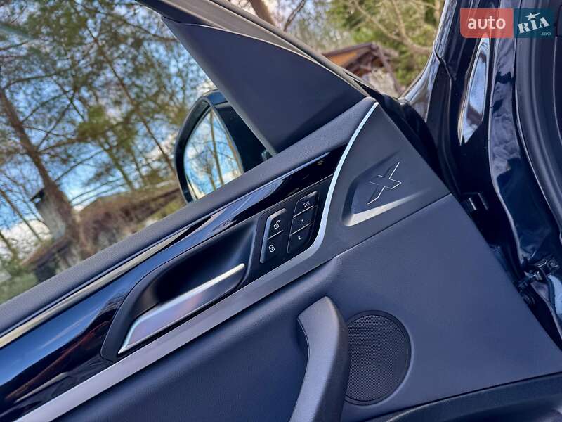 Внедорожник / Кроссовер BMW iX3 2021 в Дрогобыче