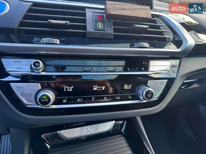 Внедорожник / Кроссовер BMW iX3 2021 в Дрогобыче