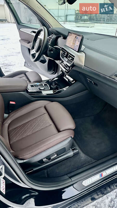 Внедорожник / Кроссовер BMW iX3 2024 в Киеве
