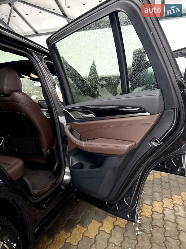 Внедорожник / Кроссовер BMW iX3 2023 в Мукачево