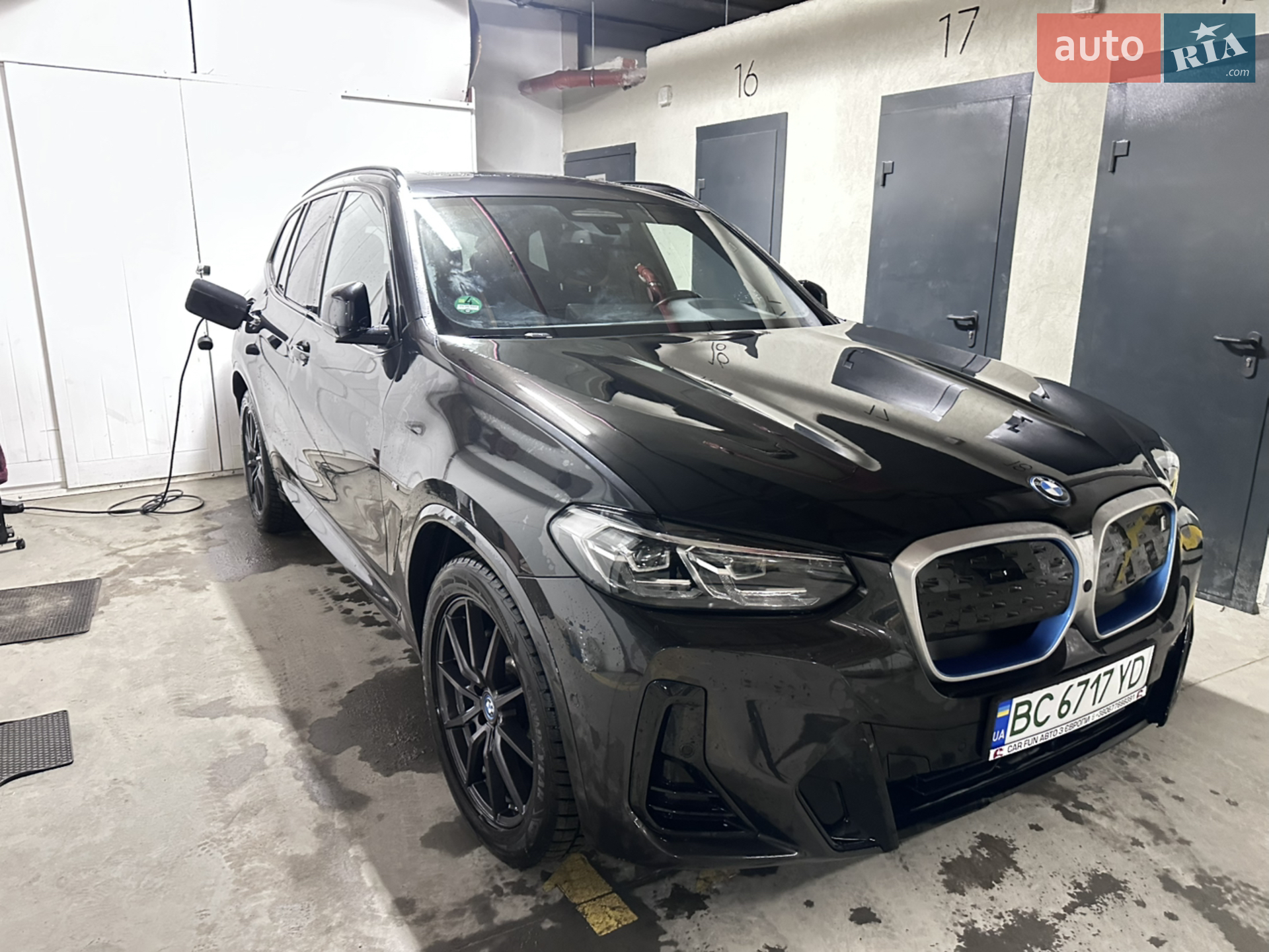 2023 BMW iX3 - мініатюра 2