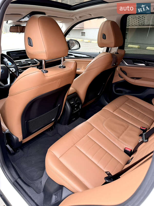 Позашляховик / Кросовер BMW iX3 2021 в Ужгороді фото 19 Позашляховик / Кросовер BMW iX3 2021 в Ужгороді