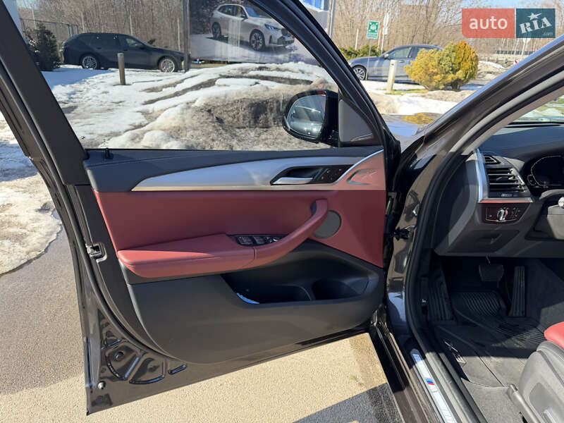 Внедорожник / Кроссовер BMW iX3 2022 в Киеве фото 14 Внедорожник / Кроссовер BMW iX3 2022 в Киеве