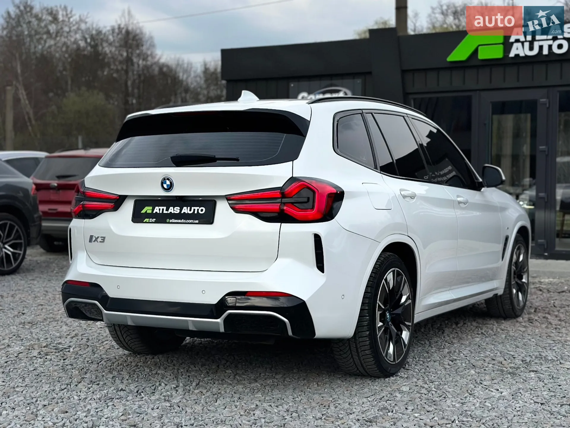 2022 BMW iX3 - мініатюра 8