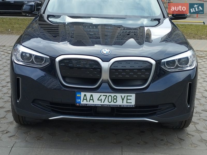 Внедорожник / Кроссовер BMW iX3 2021 в Киеве