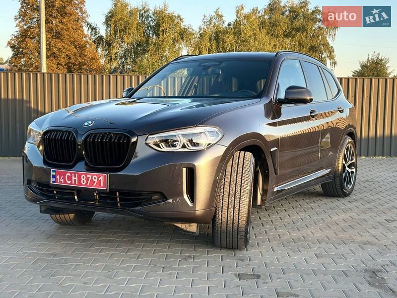 BMW iX3 2021
