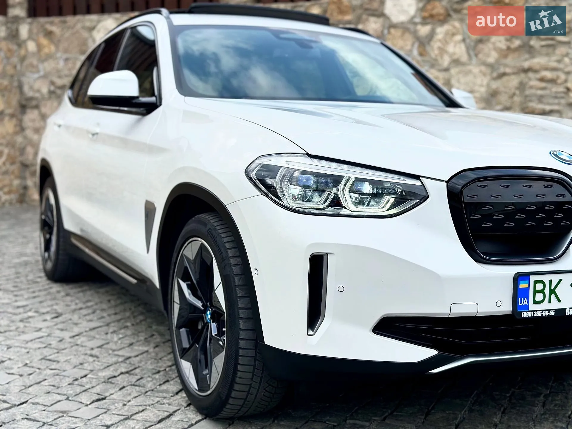 2021 BMW iX3 - мініатюра 2